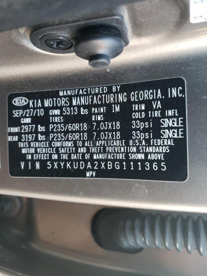 Photo 10 from auction – 2011 KIA SORENTO EX with VIN 5XYKUDA2XBG111365