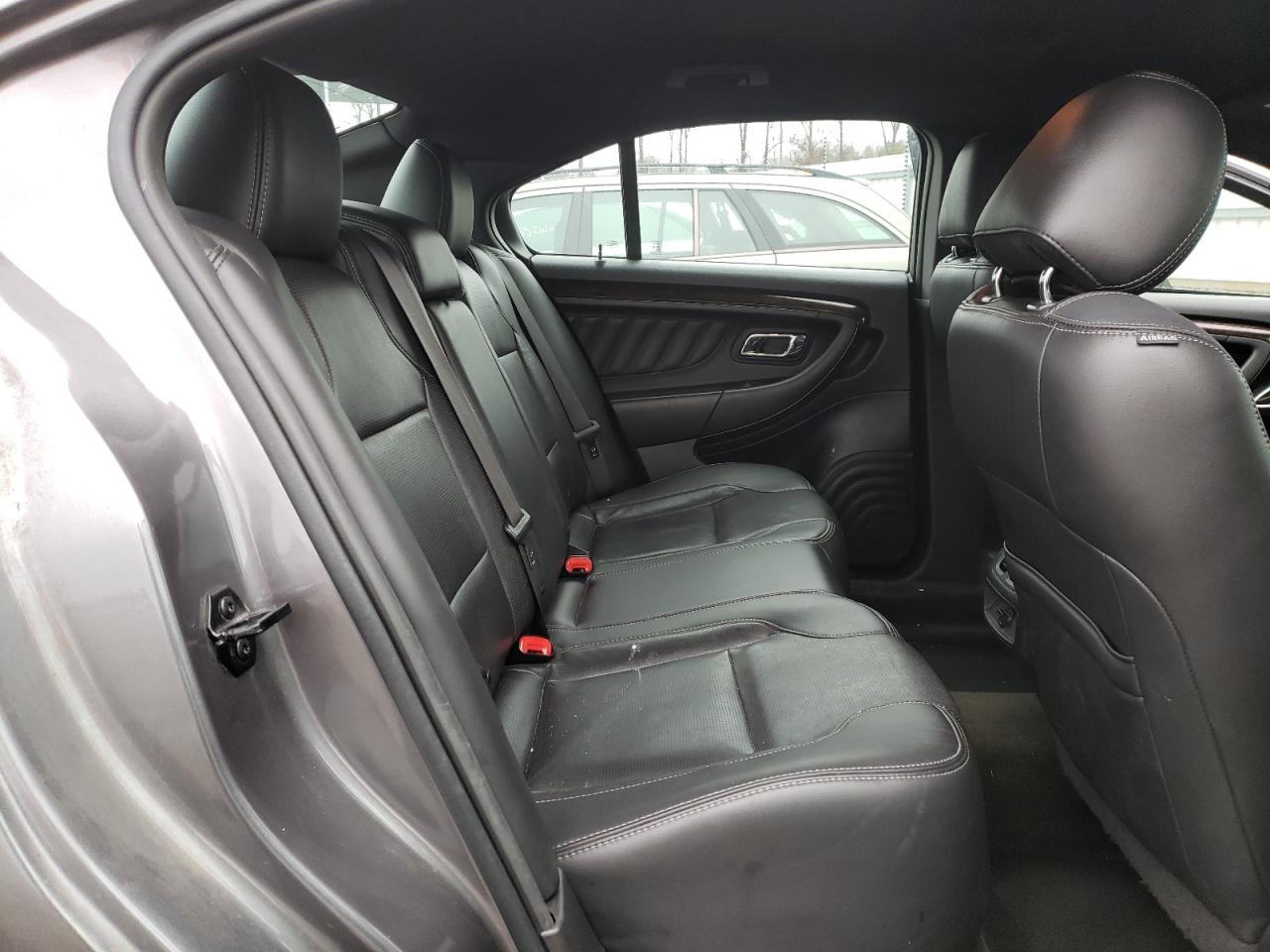 Photo 6 from auction – 2014 FORD TAURUS LIM with VIN 1FAHP2F89EG134761