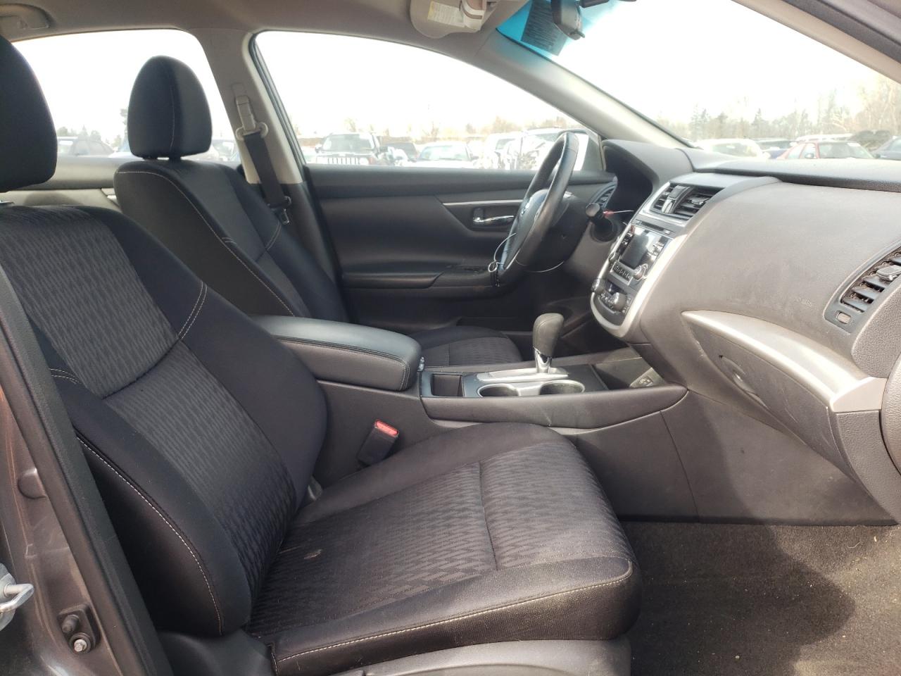 Photo 5 from auction – 2017 NISSAN ALTIMA 2.5 with VIN 1N4AL3AP5HC213602
