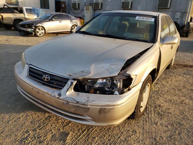 Photo 2 from auction – 2000 TOYOTA CAMRY with VIN 4T1BG22K4YU740035