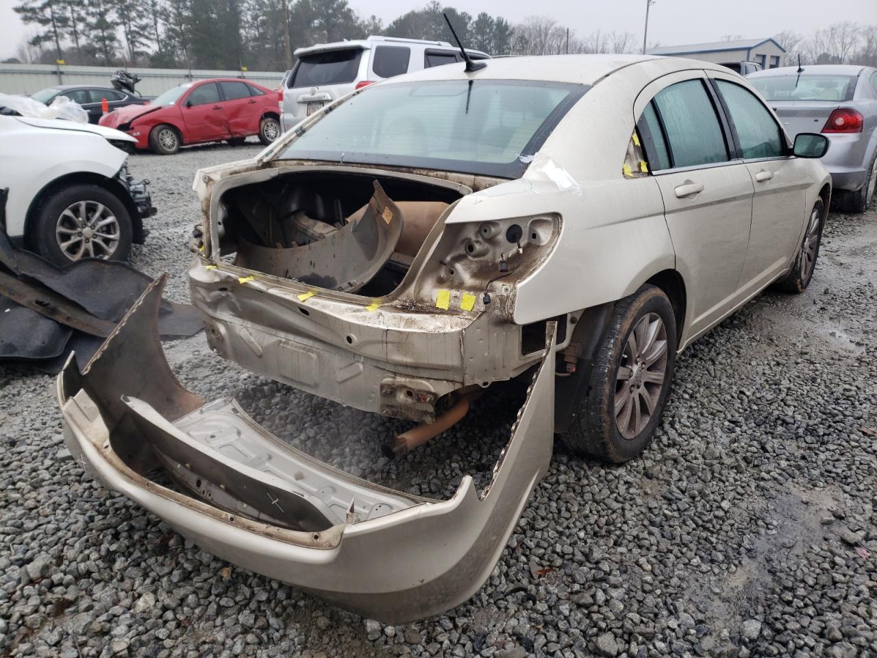 Photo 4 from auction – 2013 CHRYSLER 200 TOURIN with VIN 1C3CCBBB9DN570963