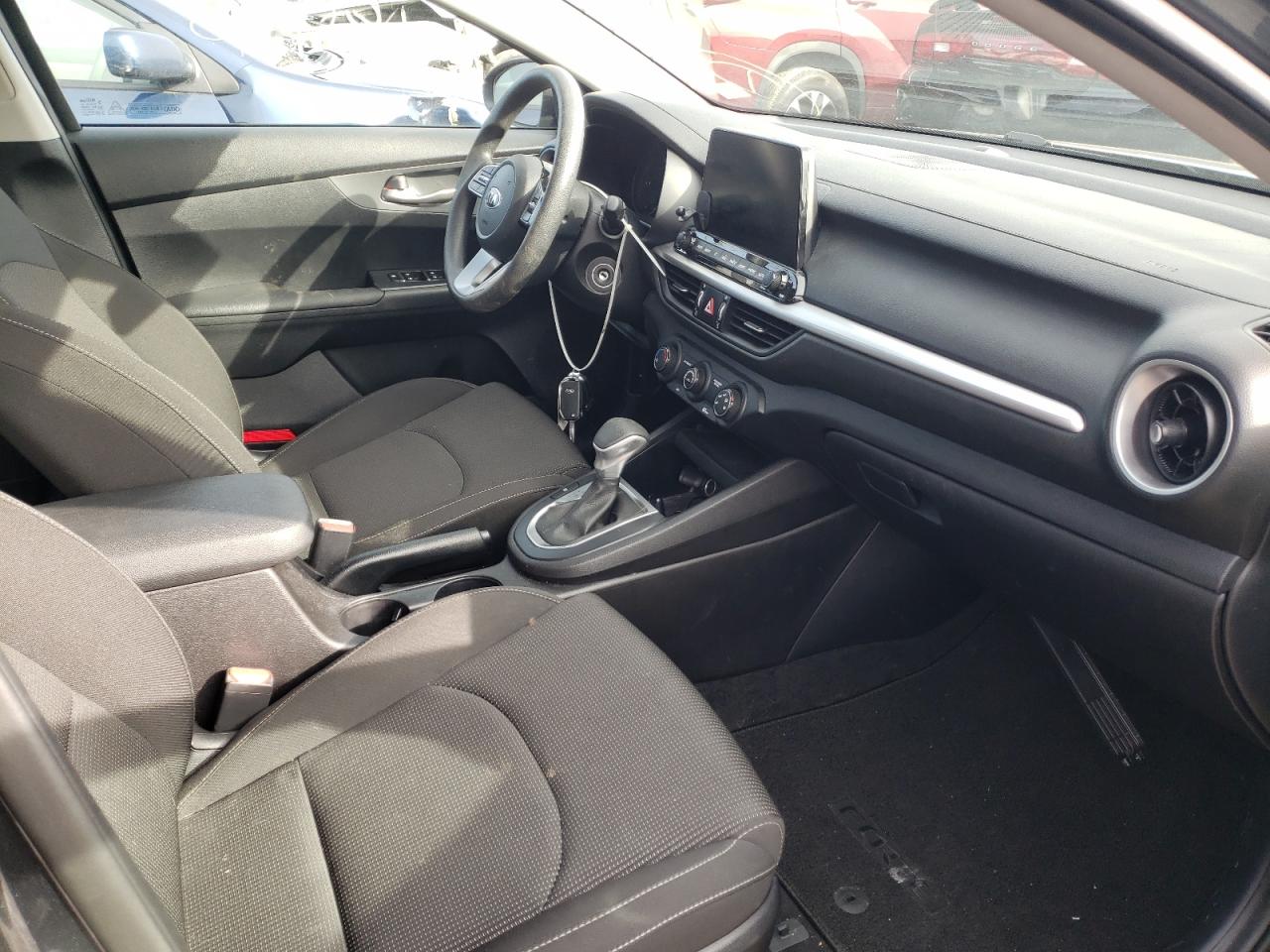Photo 5 from auction – 2020 KIA FORTE FE with VIN 3KPF24ADXLE196148