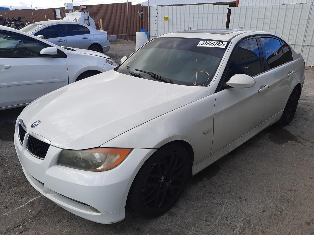 Photo 2 from auction – 2008 BMW 328 I with VIN WBAVA37538NL45735
