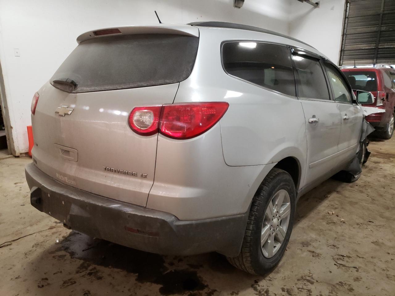 Photo 4 from auction – 2012 CHEVROLET TRAVERSE L with VIN 1GNKVGED4CJ239443