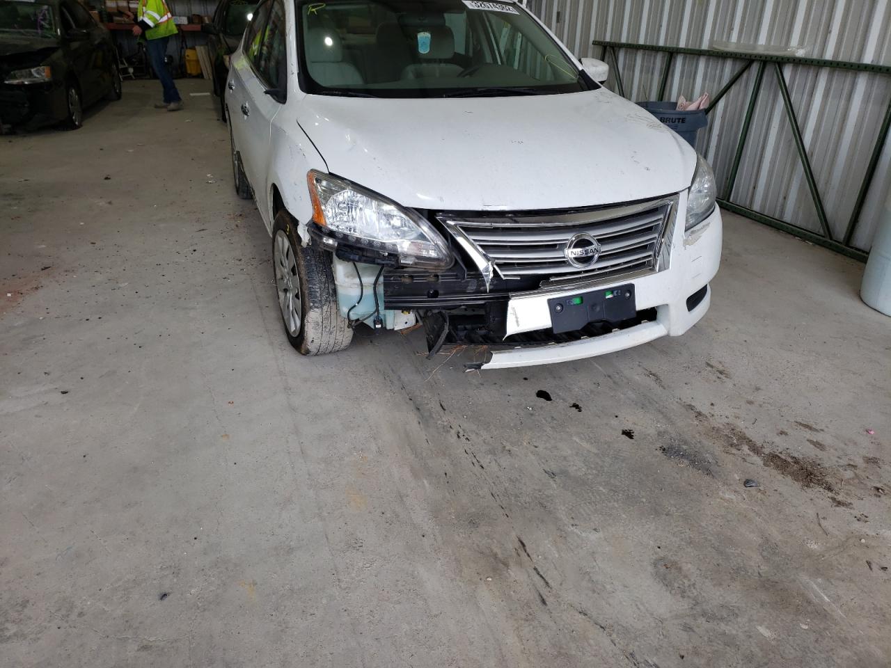 Photo 9 from auction – 2014 NISSAN SENTRA S with VIN 3N1AB7AP9EY243129