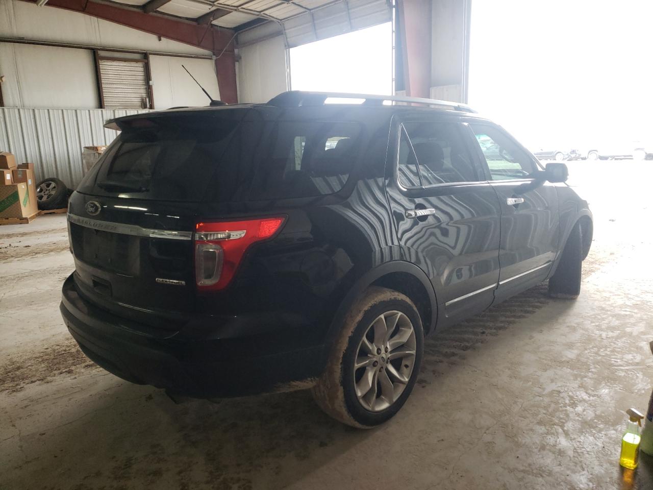 Photo 4 from auction – 2014 FORD EXPLORER L with VIN 1FM5K7F80EGC06449