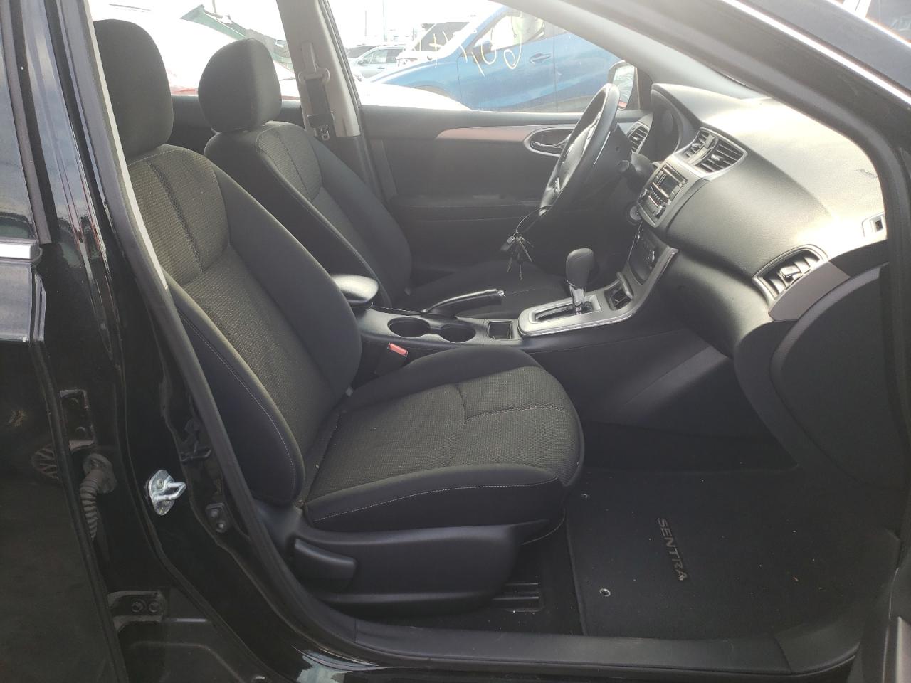 Photo 5 from auction – 2015 NISSAN SENTRA S with VIN 3N1AB7AP0FY374192