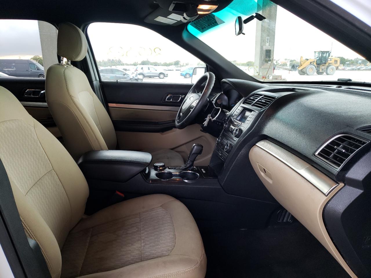 Photo 5 from auction – 2016 FORD EXPLORER with VIN 1FM5K8B80GGA50590