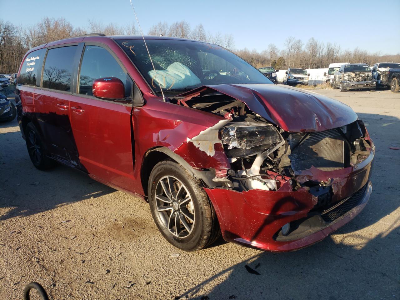 DODGE GRAND CARA 2019 with VIN 2C4RDGCG8KR540914 - Photo from auction