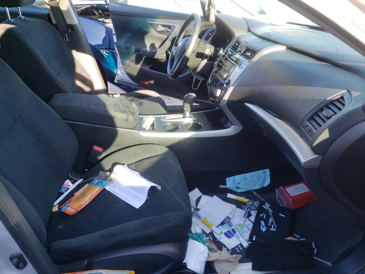Photo 5 from auction – 2015 NISSAN ALTIMA 2.5 with VIN 1N4AL3AP0FC158411