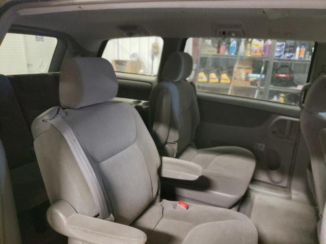 Photo 6 from auction – 2004 TOYOTA SEINNA with VIN 5TDZA23C34S084856