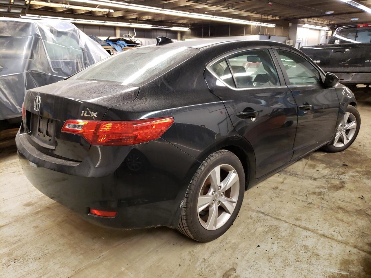 Photo 4 from auction – 2013 ACURA ILX 20 PRE with VIN 19VDE1F50DE004308