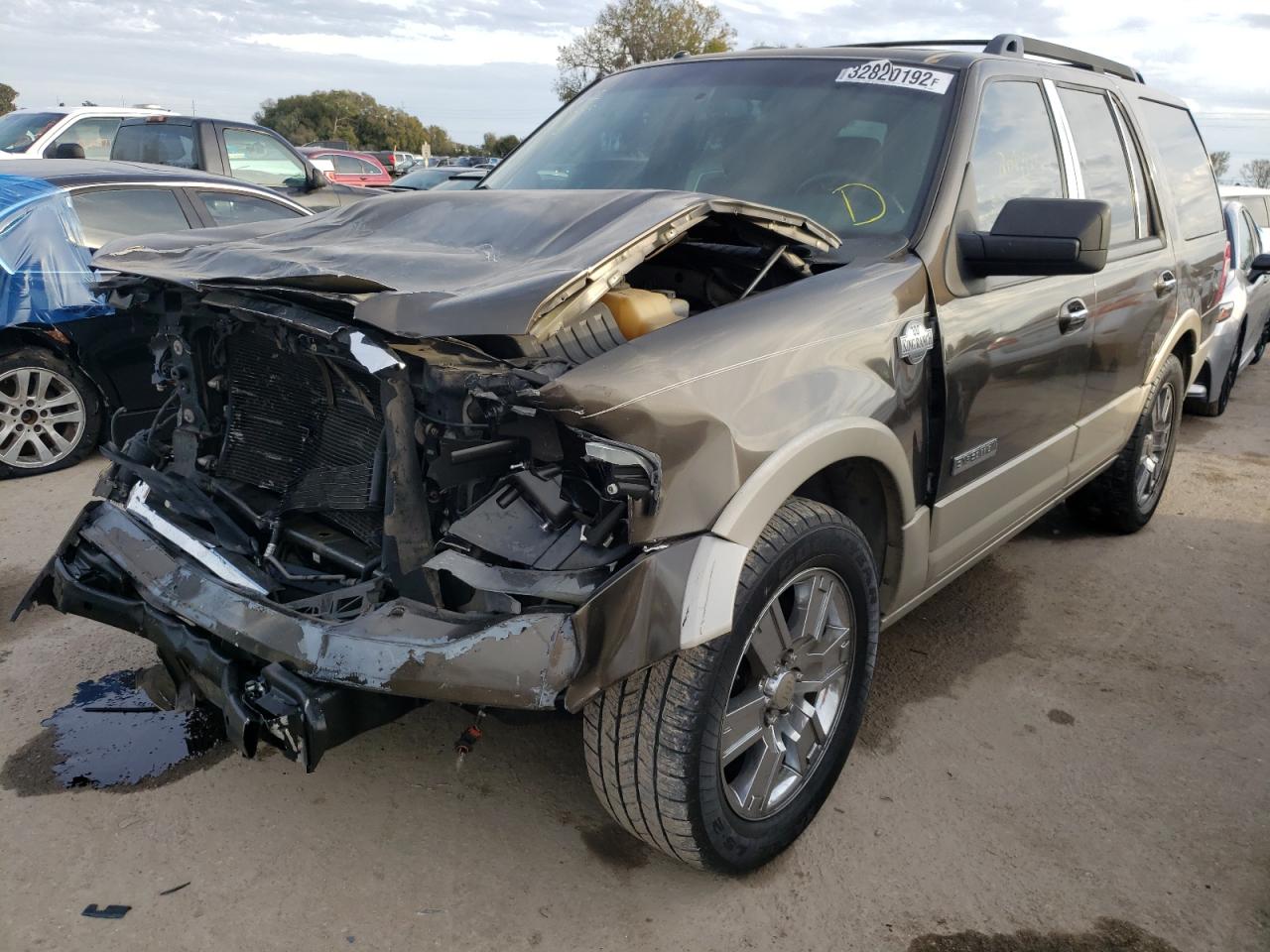 Photo 2 from auction – 2008 FORD EXPEDITION with VIN 1FMFU17558LA06596