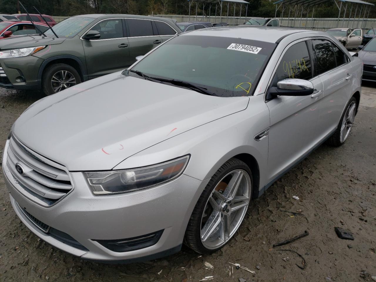 Photo 2 from auction – 2015 FORD TAURUS LIM with VIN 1FAHP2F85FG104707