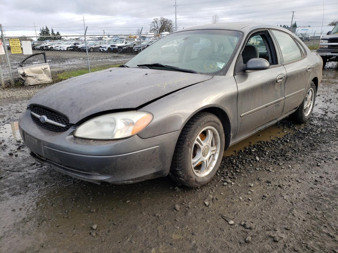 Photo 2 from auction – 2002 FORD TAURUS SES with VIN 1FAFP55U52A168296
