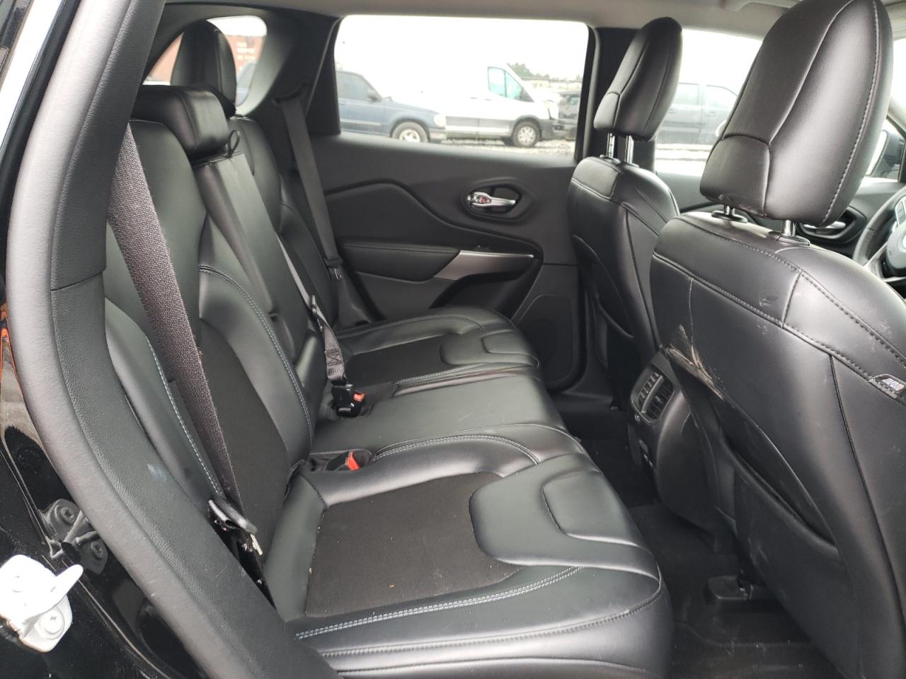 Photo 6 from auction – 2020 JEEP CHEROKEE L with VIN 1C4PJLLB4LD653695