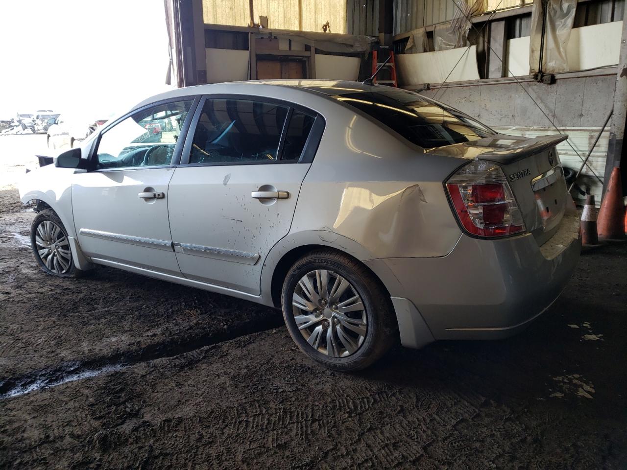 Photo 3 from auction – 2011 NISSAN SENTRA 2.0 with VIN 3N1AB6AP7BL635691