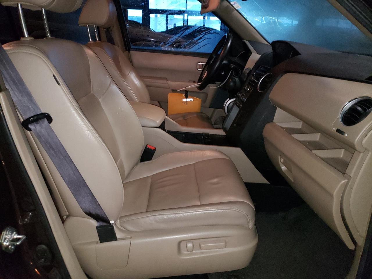 Photo 5 from auction – 2012 HONDA PILOT EXL with VIN 5FNYF4H50CB064876