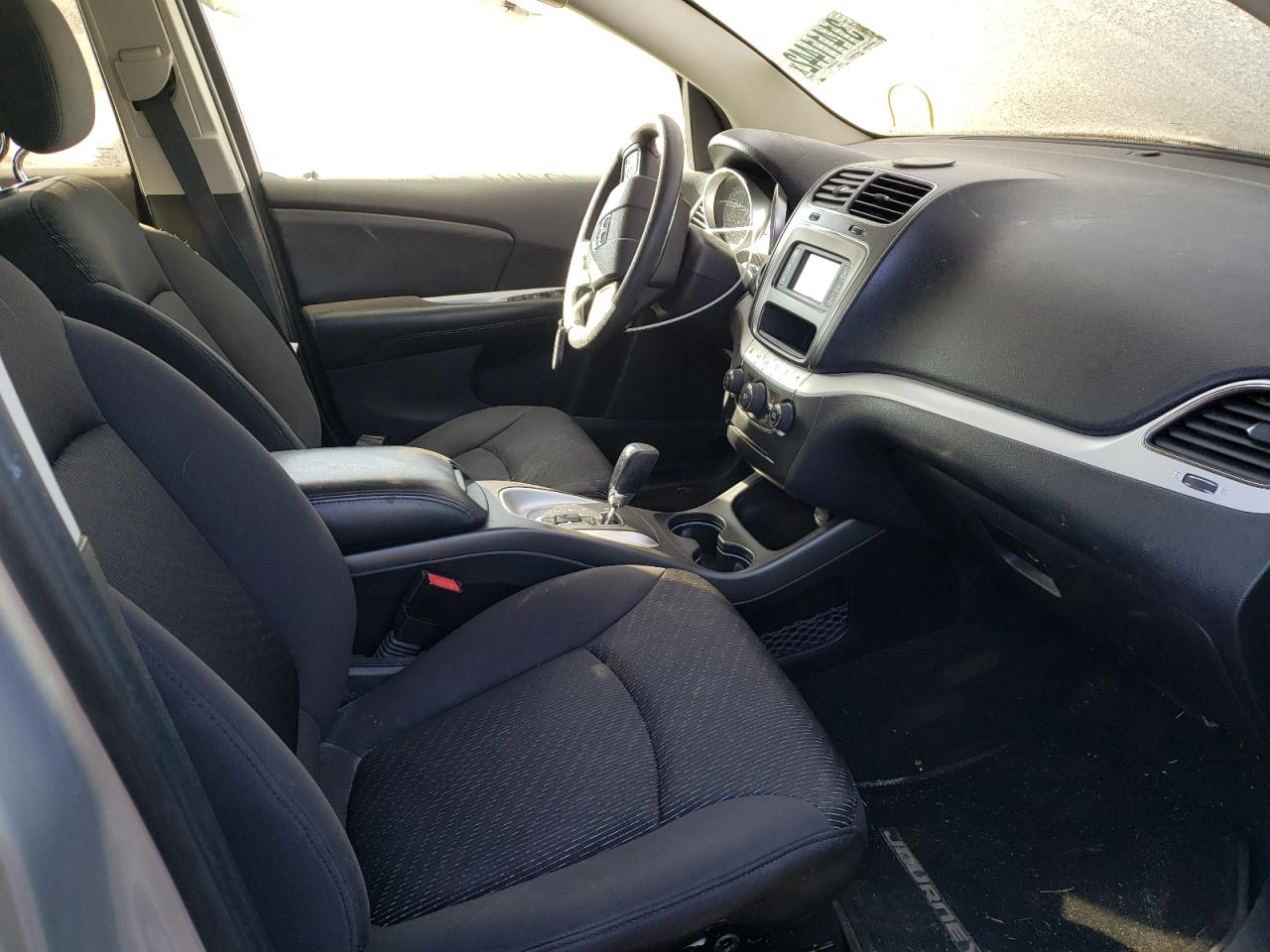 Photo 5 from auction – 2012 DODGE JOURNEY SX with VIN 3C4PDDBG9CT356426
