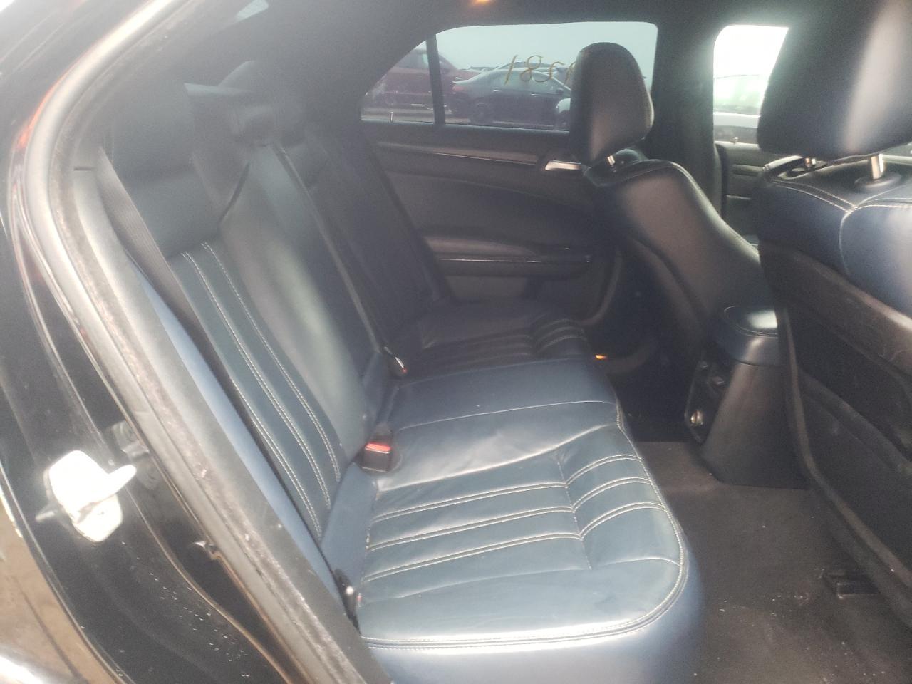 Photo 6 from auction – 2014 CHRYSLER 300 S with VIN 2C3CCAGG3EH229423