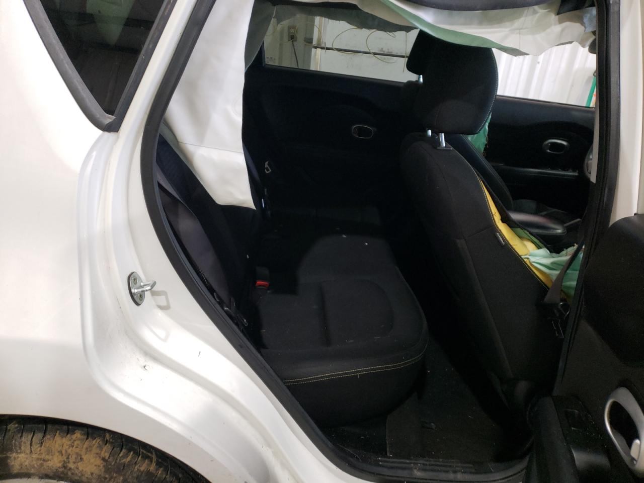 Photo 6 from auction – 2015 KIA SOUL + with VIN KNDJP3A59F7174015