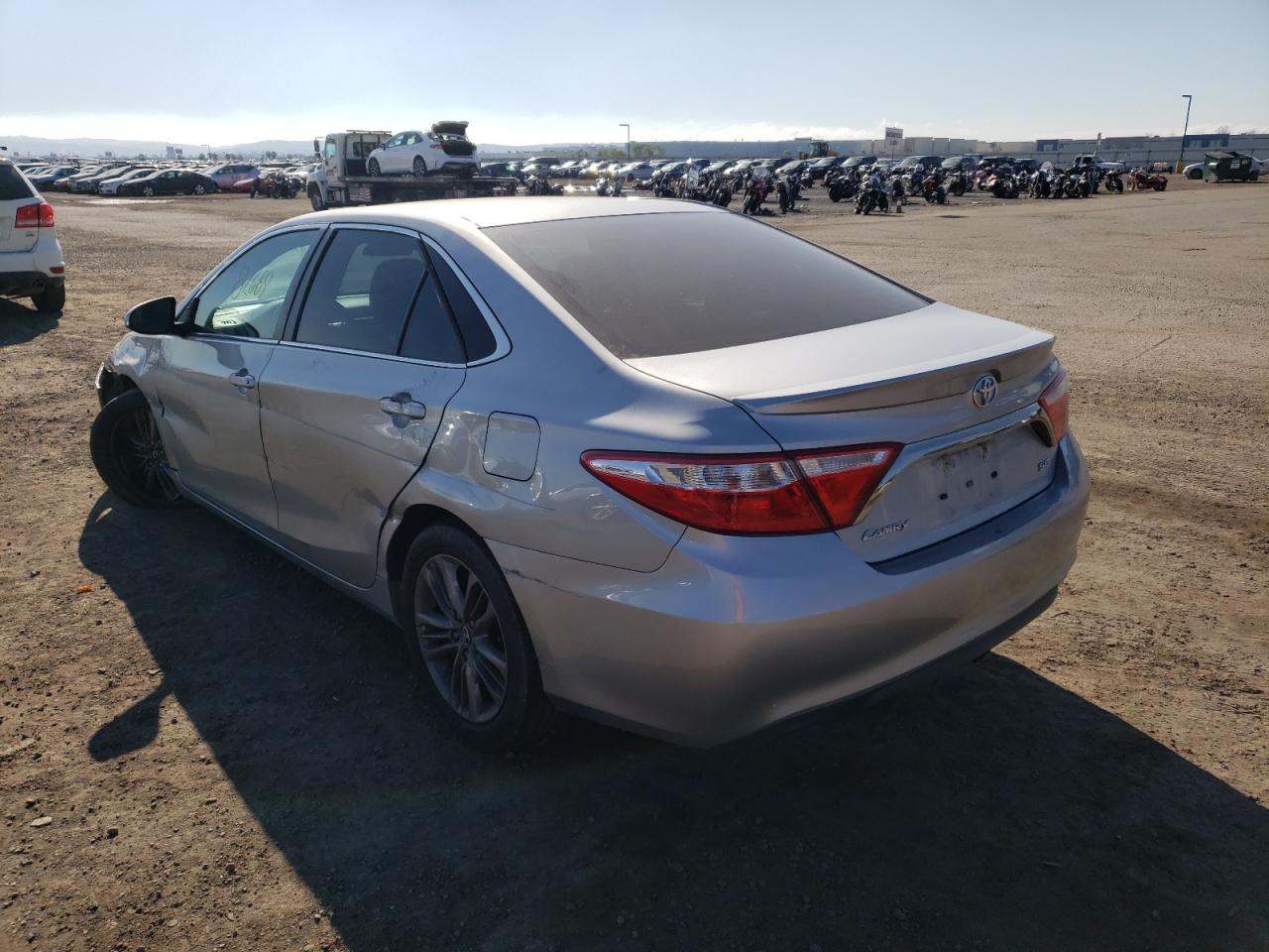 Photo 3 from auction – 2016 TOYOTA CAMRY LE with VIN 4T1BF1FK5GU582407