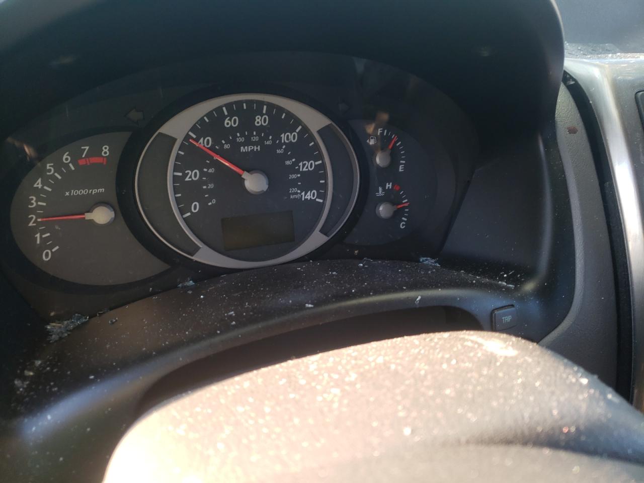 Photo 8 from auction – 2005 HYUNDAI TUCSON GLS with VIN KM8JN72D15U076871