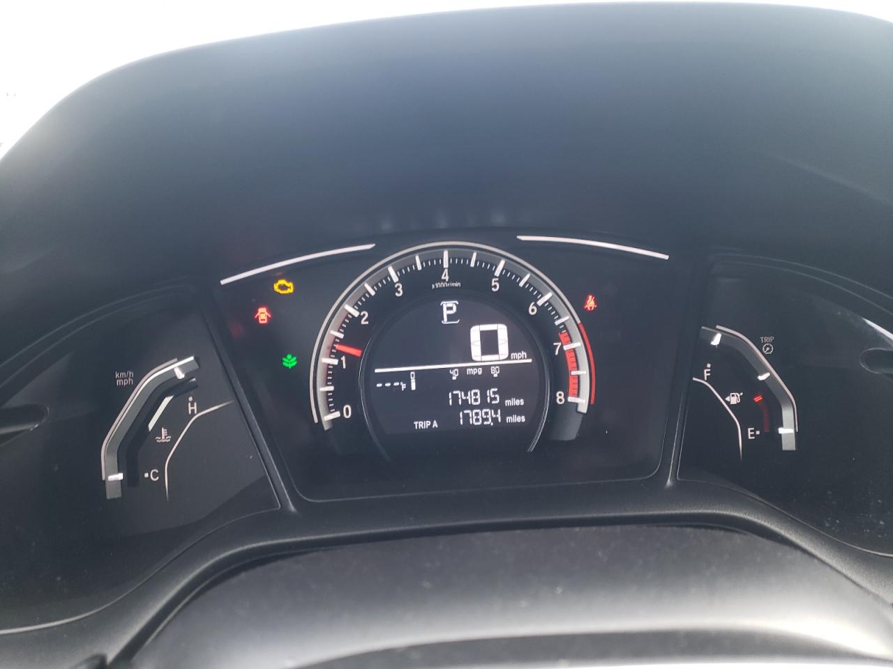 Photo 8 from auction – 2017 HONDA CIVIC LX with VIN 2HGFC2F54HH517214
