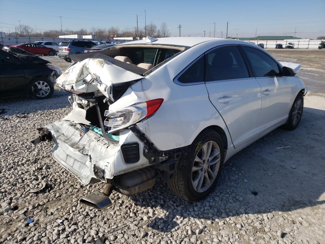 Photo 4 from auction – 2015 HYUNDAI SONATA SE with VIN 5NPE24AF5FH164284