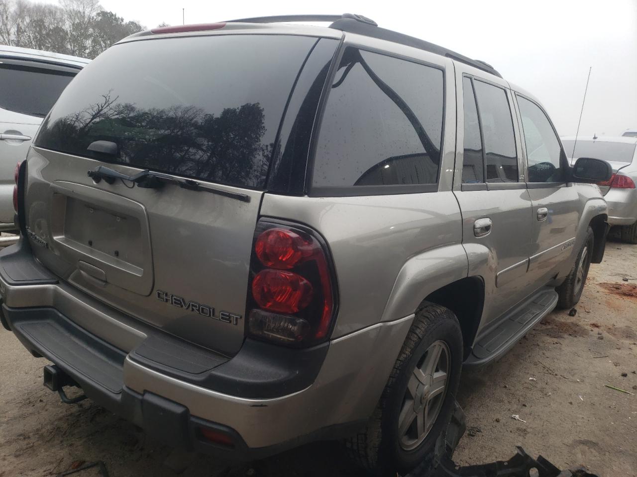 Photo 4 from auction – 2002 CHEVROLET TRAILBLAZE with VIN 1GNDS13S522356845