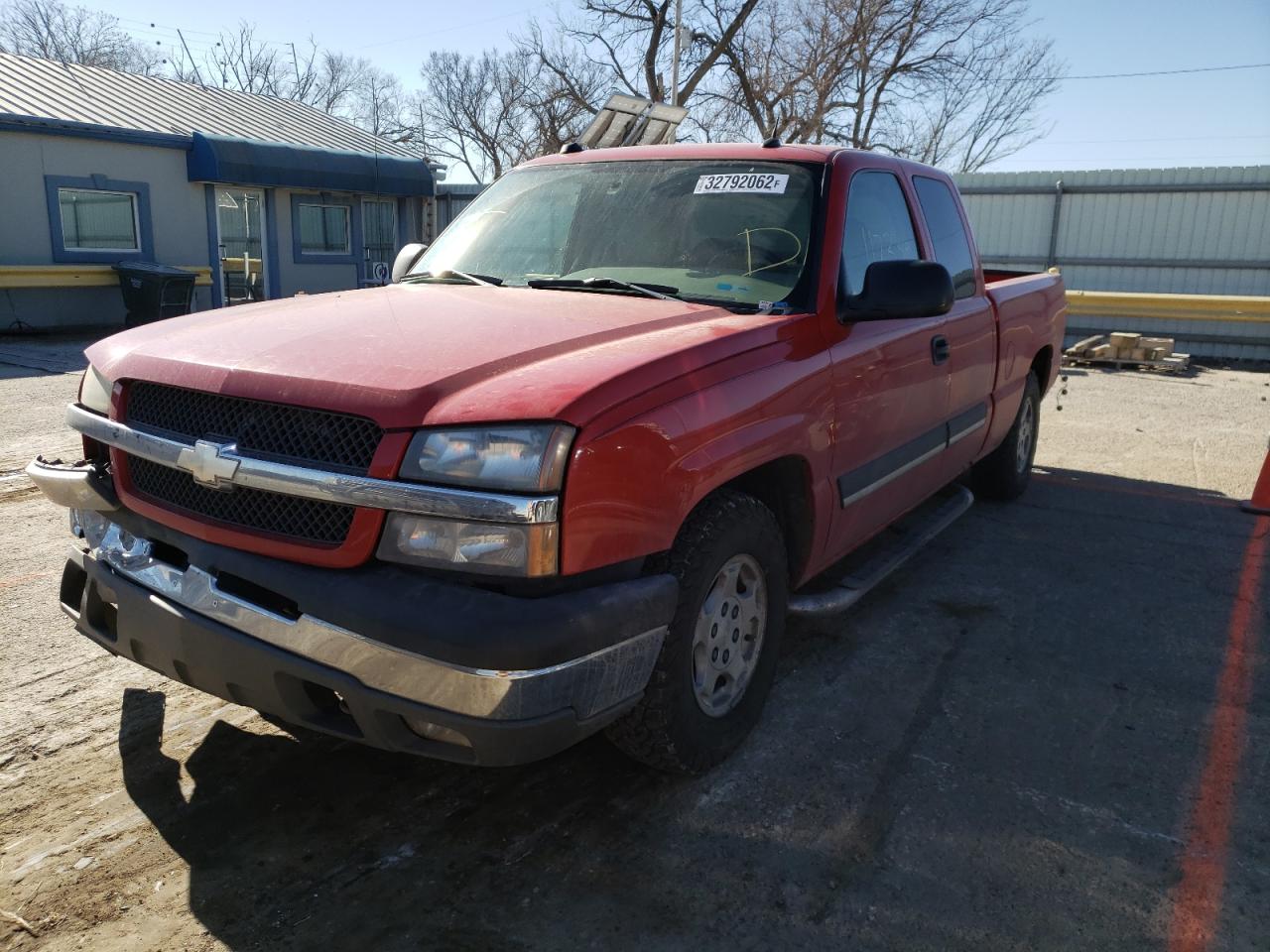 Photo 2 from auction – 2004 CHEVROLET SILVERADO with VIN 1GCEC19T74Z345267