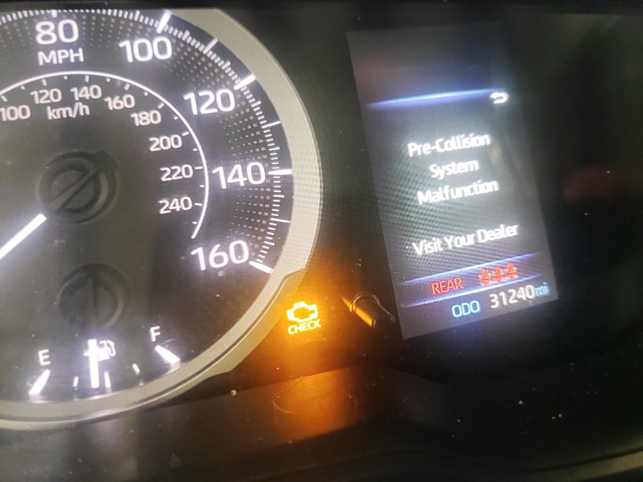 Photo 8 from auction – 2021 TOYOTA COROLLA LE with VIN 5YFEPMAEXMP226349