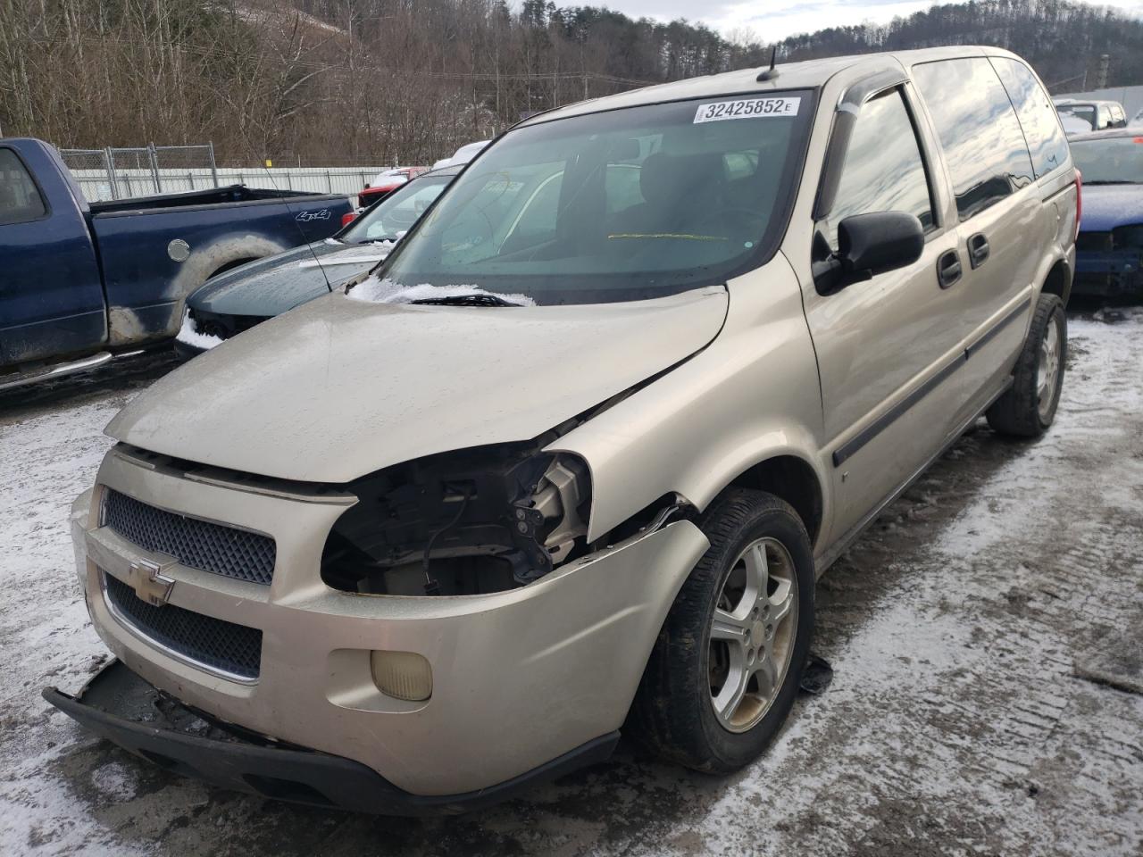 Photo 2 from auction – 2007 CHEVROLET UPLANDER L with VIN 1GNDU231X7D129296