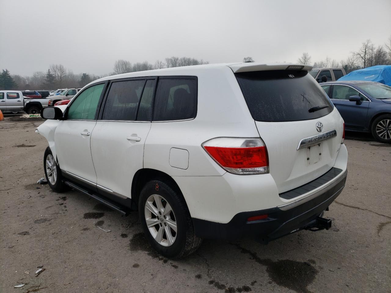 Photo 3 from auction – 2012 TOYOTA HIGHLANDER with VIN 5TDBK3EH9CS094478