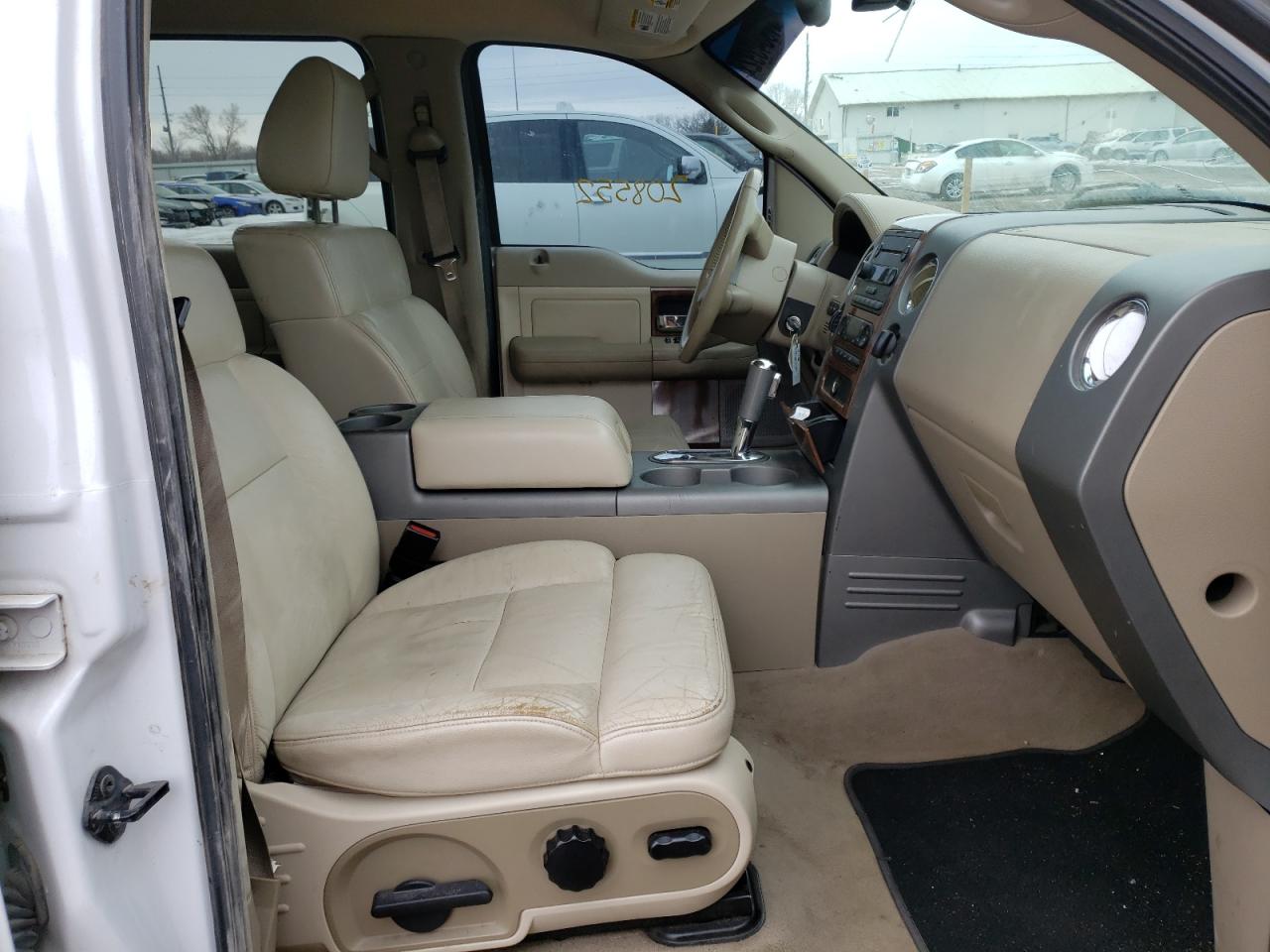 Photo 5 from auction – 2004 FORD F150 4WD with VIN 1FTPW14504KD84543