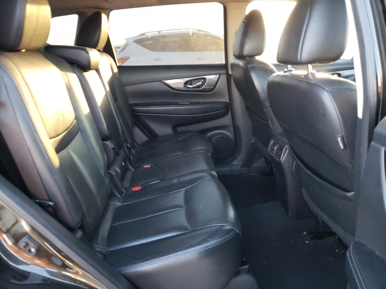 Photo 6 from auction – 2014 NISSAN ROGUE S with VIN 5N1AT2MT0EC766565