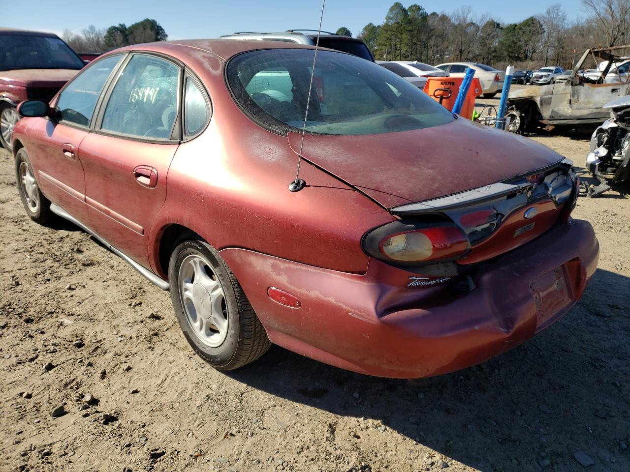 Photo 3 from auction – 1997 FORD TAURUS with VIN 1FALP52U8VA283812