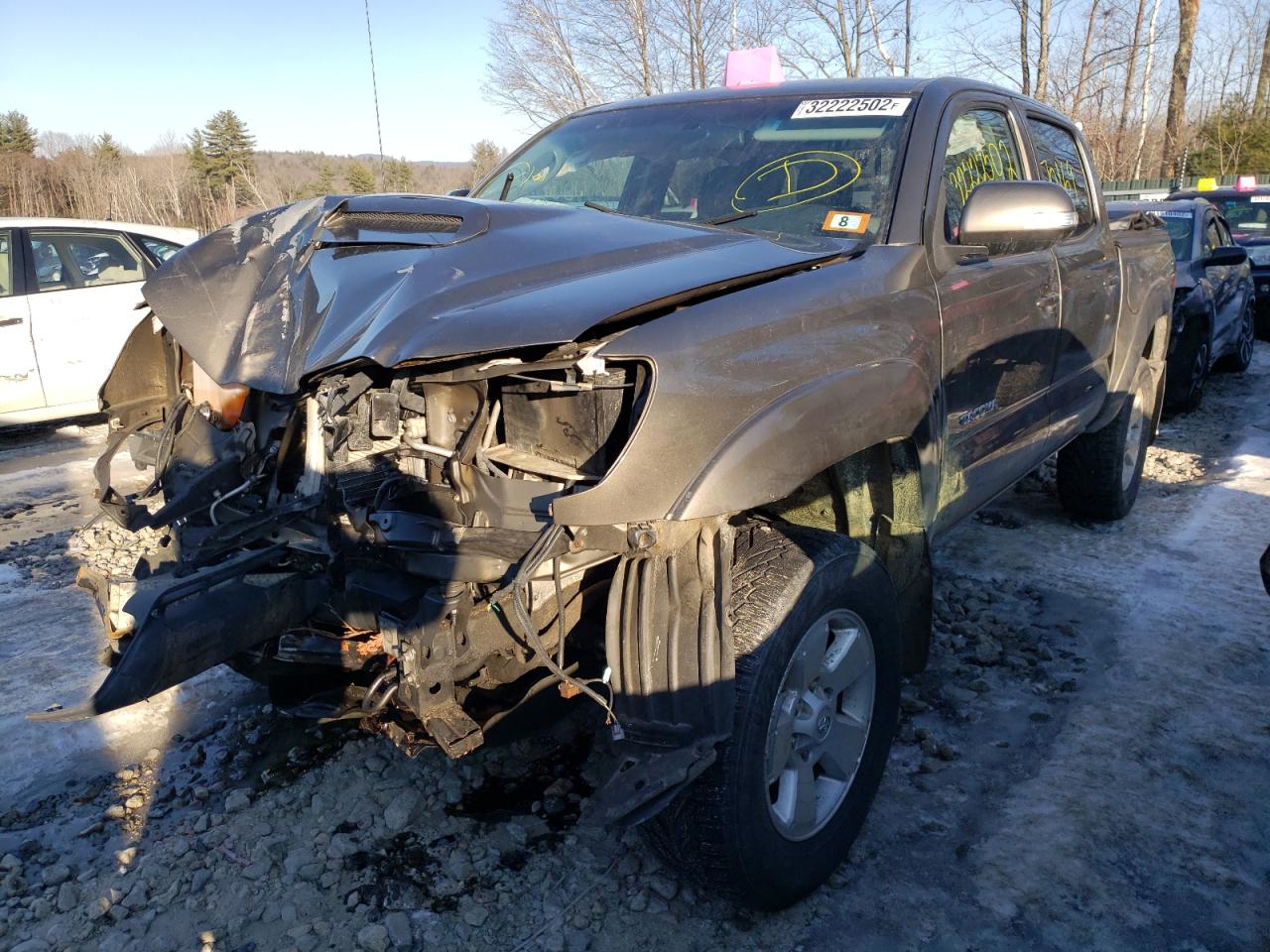 Photo 2 from auction – 2015 TOYOTA TACOMA DOU with VIN 3TMLU4EN3FM194283
