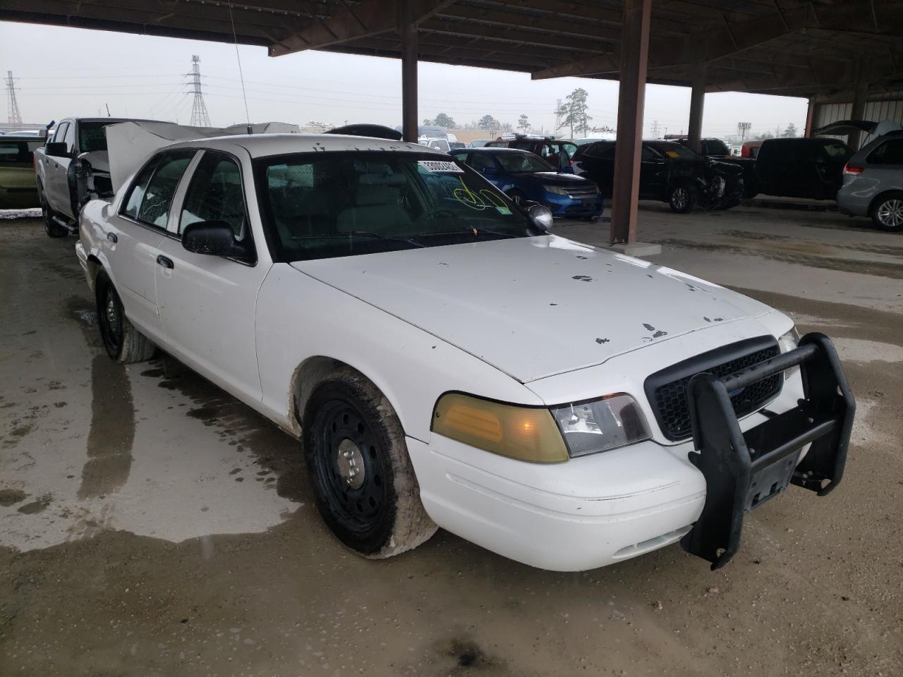 FORD CROWN VICT 2008 with VIN 2FAFP71V48X157123 - Photo from auction