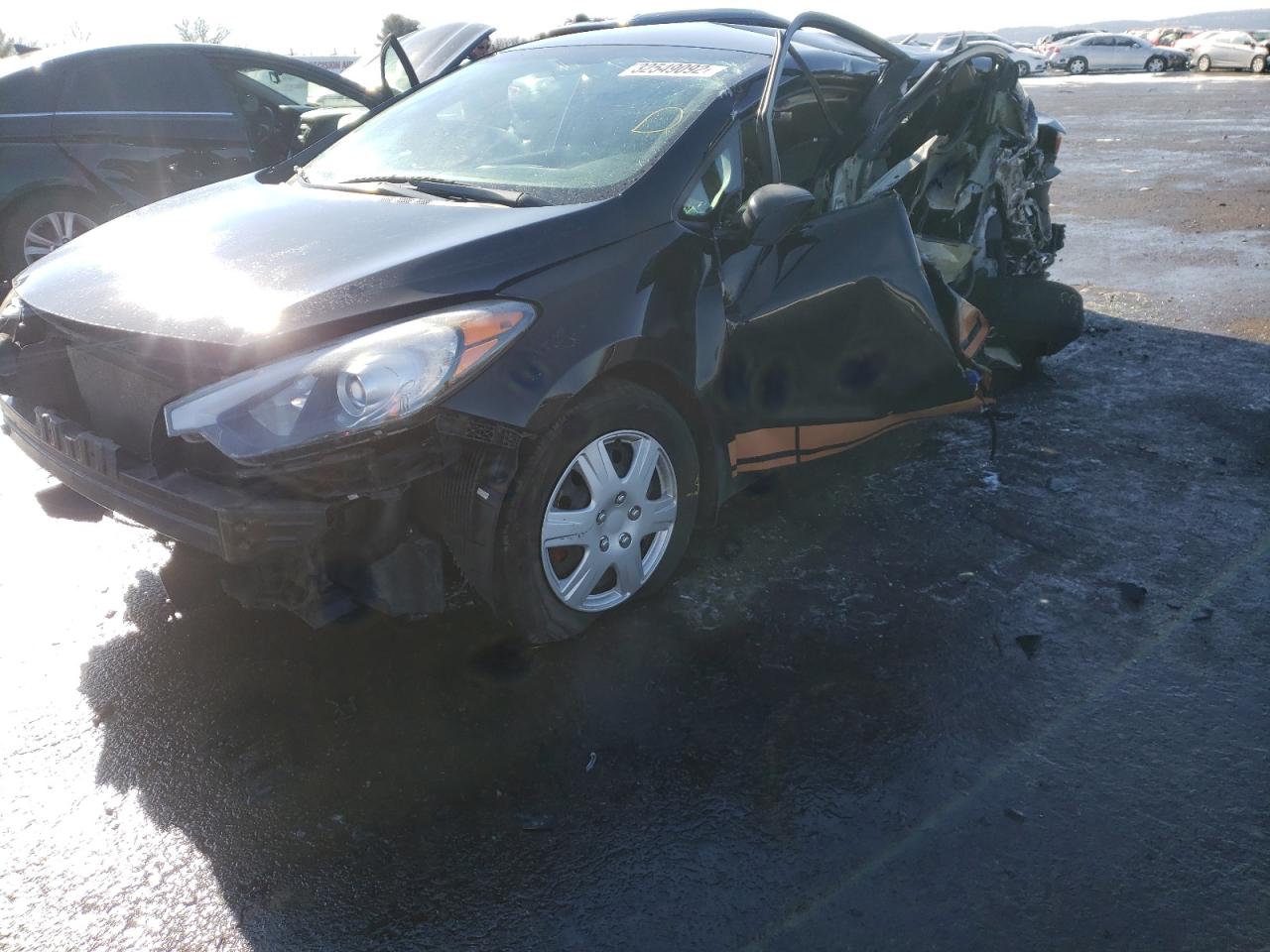 Photo 9 from auction – 2015 KIA FORTE LX with VIN KNAFK4A62F5358725