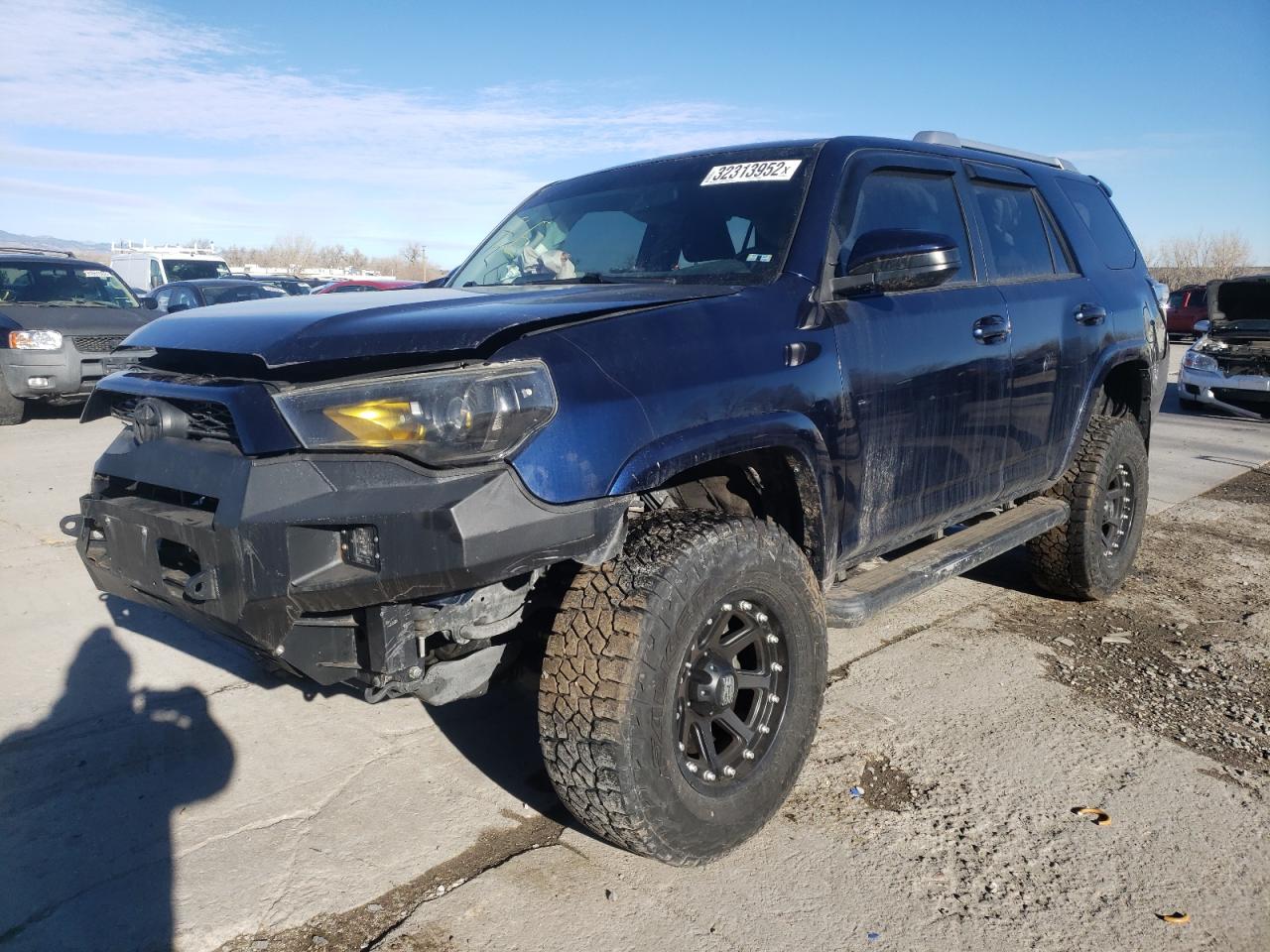 Photo 2 from auction – 2014 TOYOTA 4RUNNER SR with VIN JTEBU5JR0E5166306