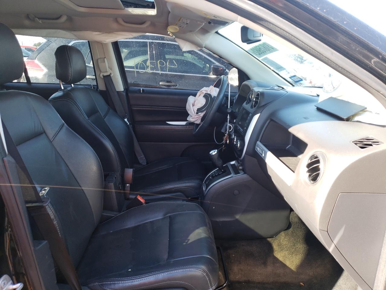 Photo 5 from auction – 2016 JEEP COMPASS LA with VIN 1C4NJCEA3GD754888