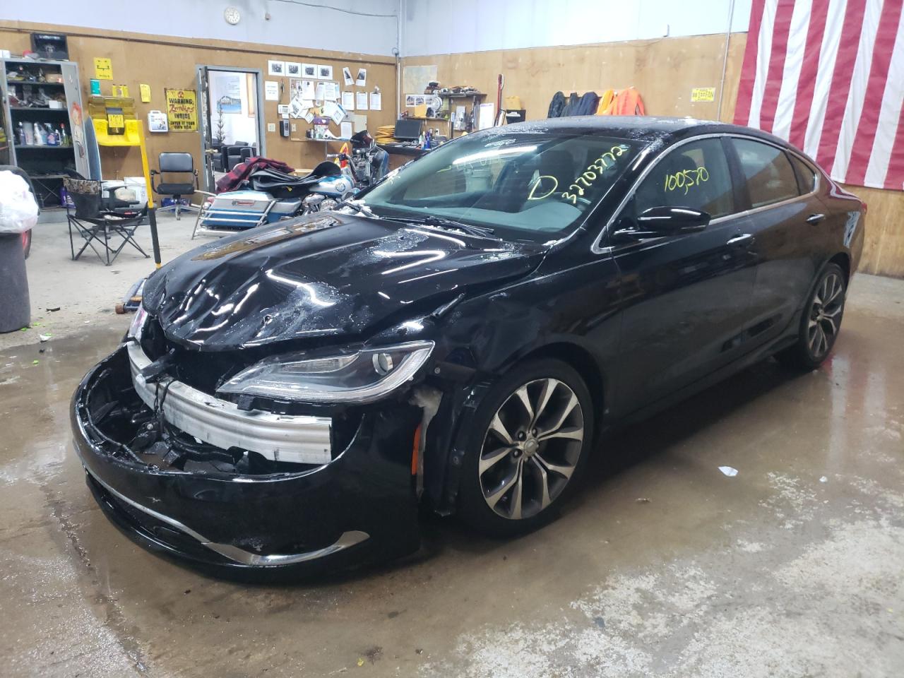 Photo 2 from auction – 2015 CHRYSLER 200 C with VIN 1C3CCCCB2FN550433