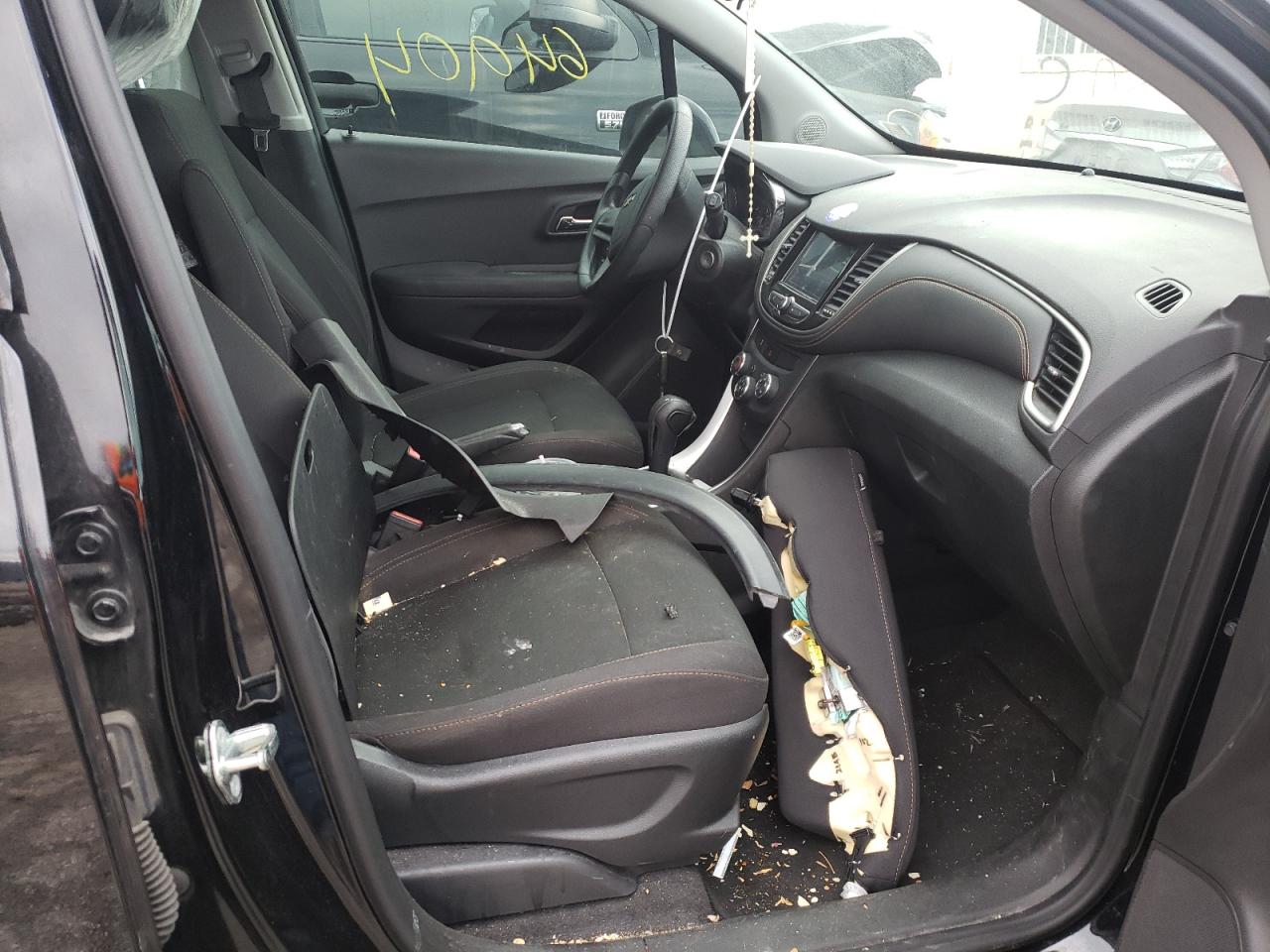 Photo 5 from auction – 2017 CHEVROLET TRAX LS with VIN 3GNCJKSB6HL289945