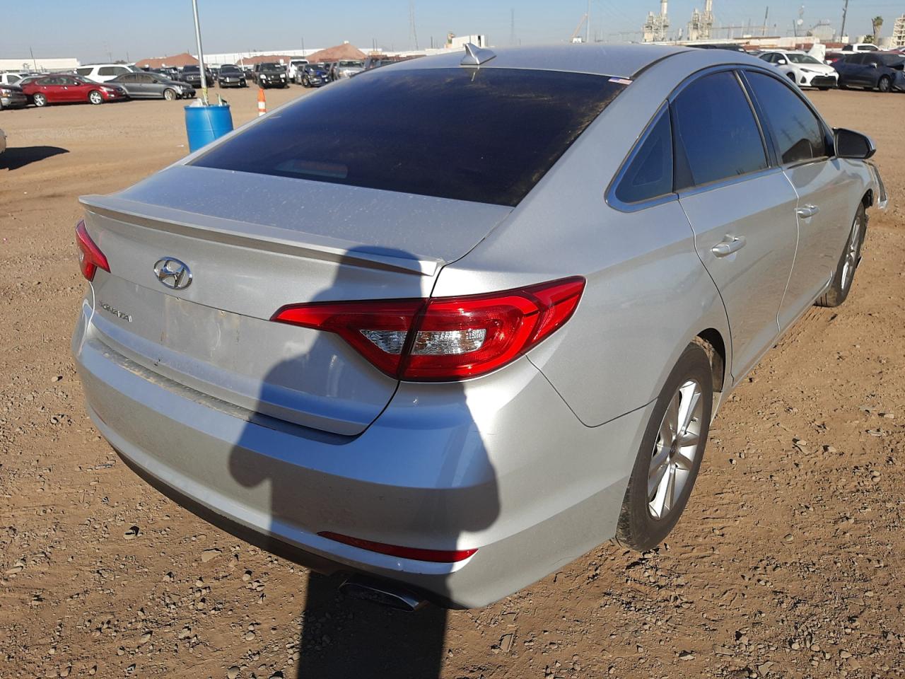 Photo 4 from auction – 2016 HYUNDAI SONATA SE with VIN 5NPE24AF9GH360620