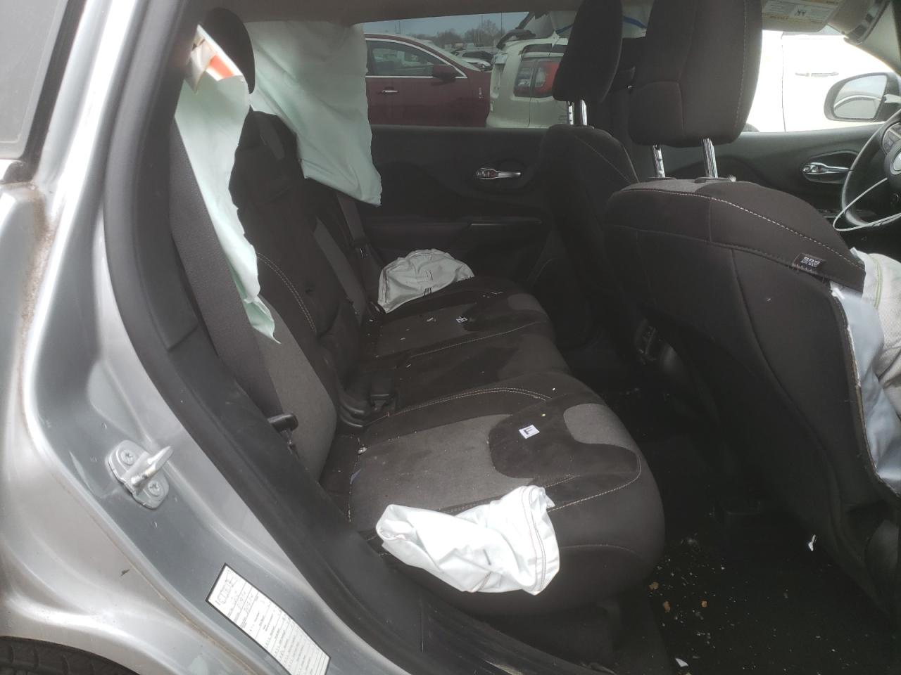 صورة رقم 6 من المزاد - 2014 JEEP CHEROKEE L مع VIN 1C4PJMCS3EW232385