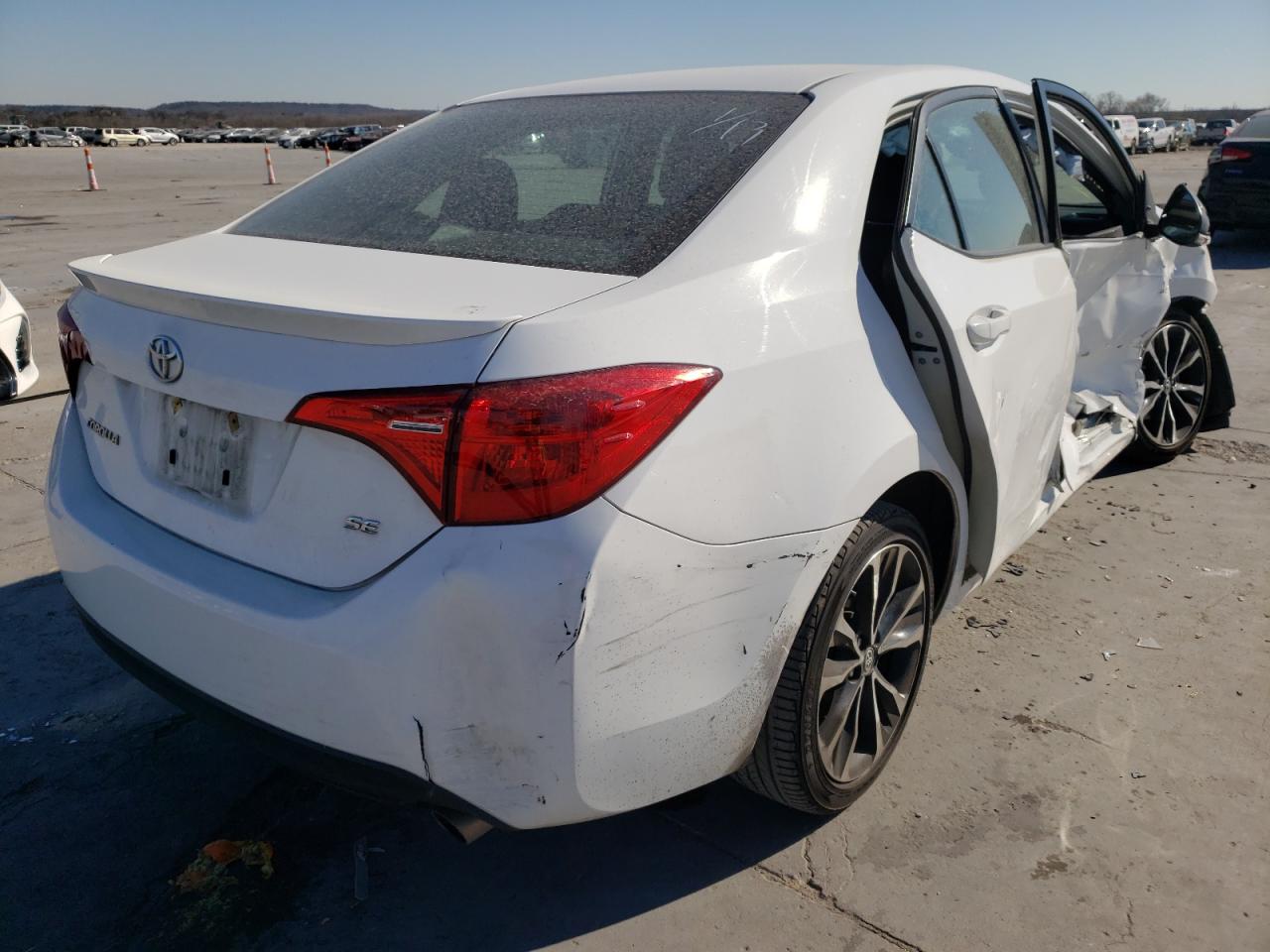Photo 4 from auction – 2018 TOYOTA COROLLA L with VIN 2T1BURHE6JC982108