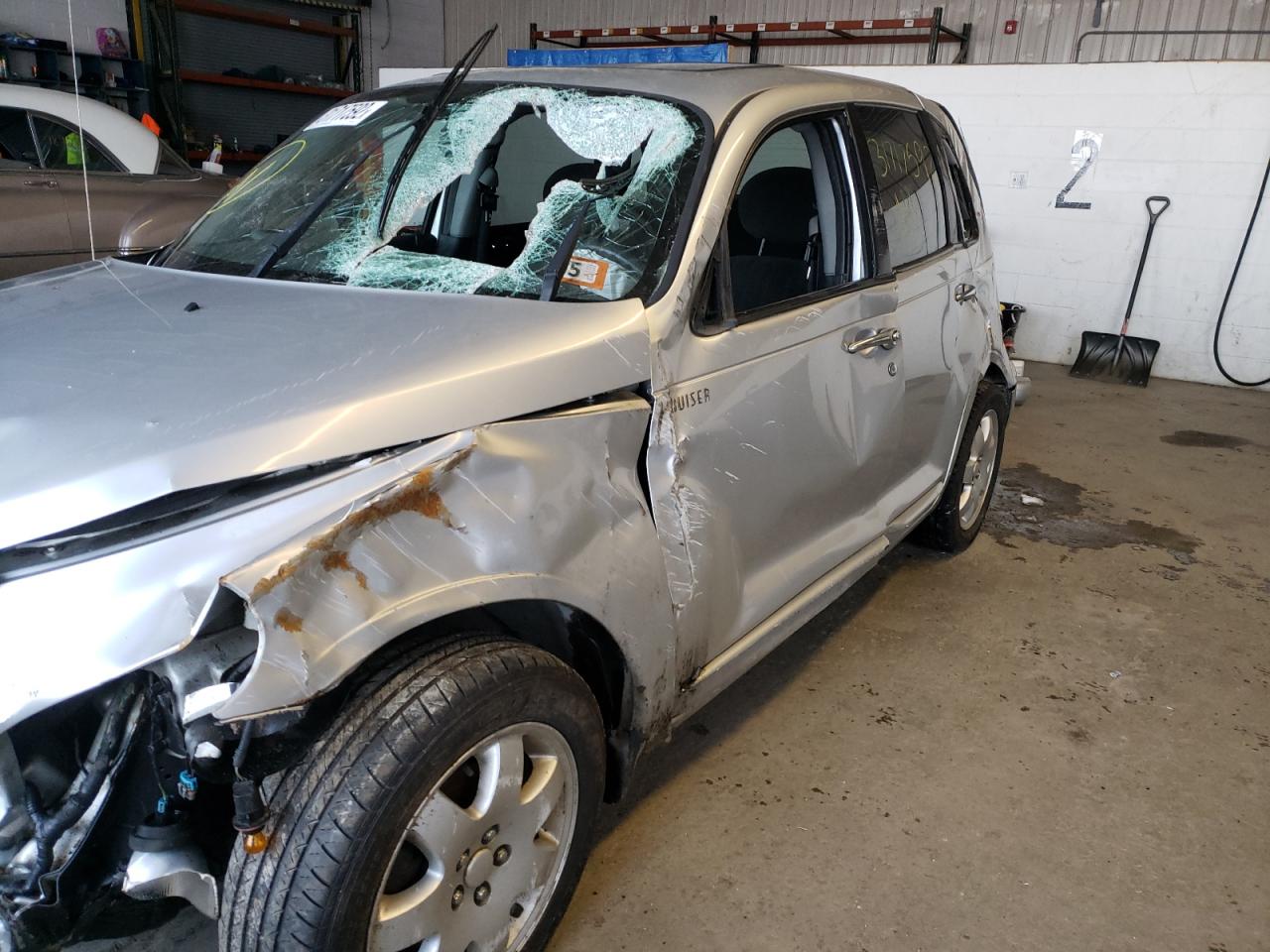 Photo 9 from auction – 2004 CHRYSLER PT CRUISER with VIN 3C4FY48B44T267912