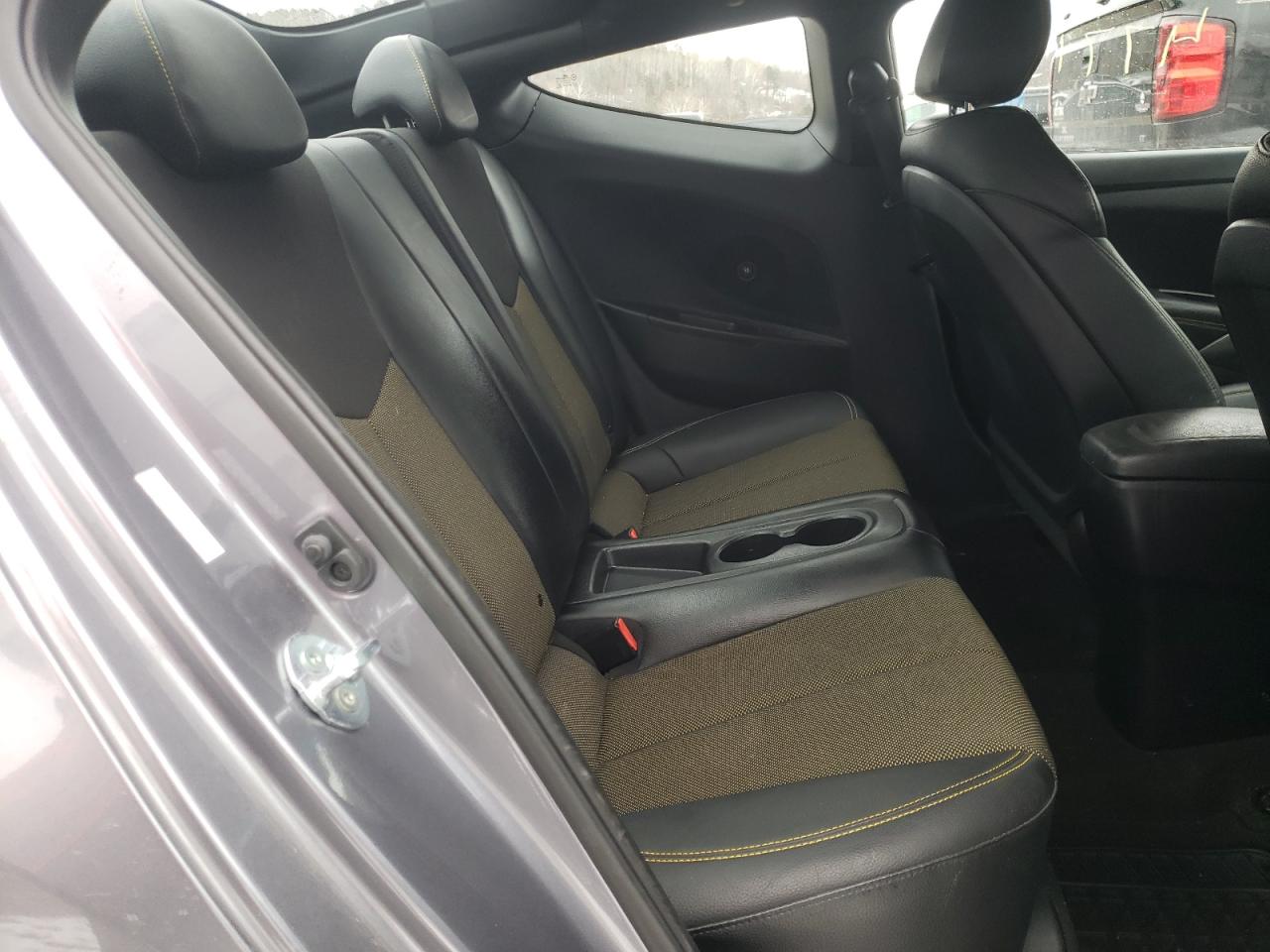 Photo 6 from auction – 2016 HYUNDAI VELOSTER with VIN KMHTC6AD9GU267192
