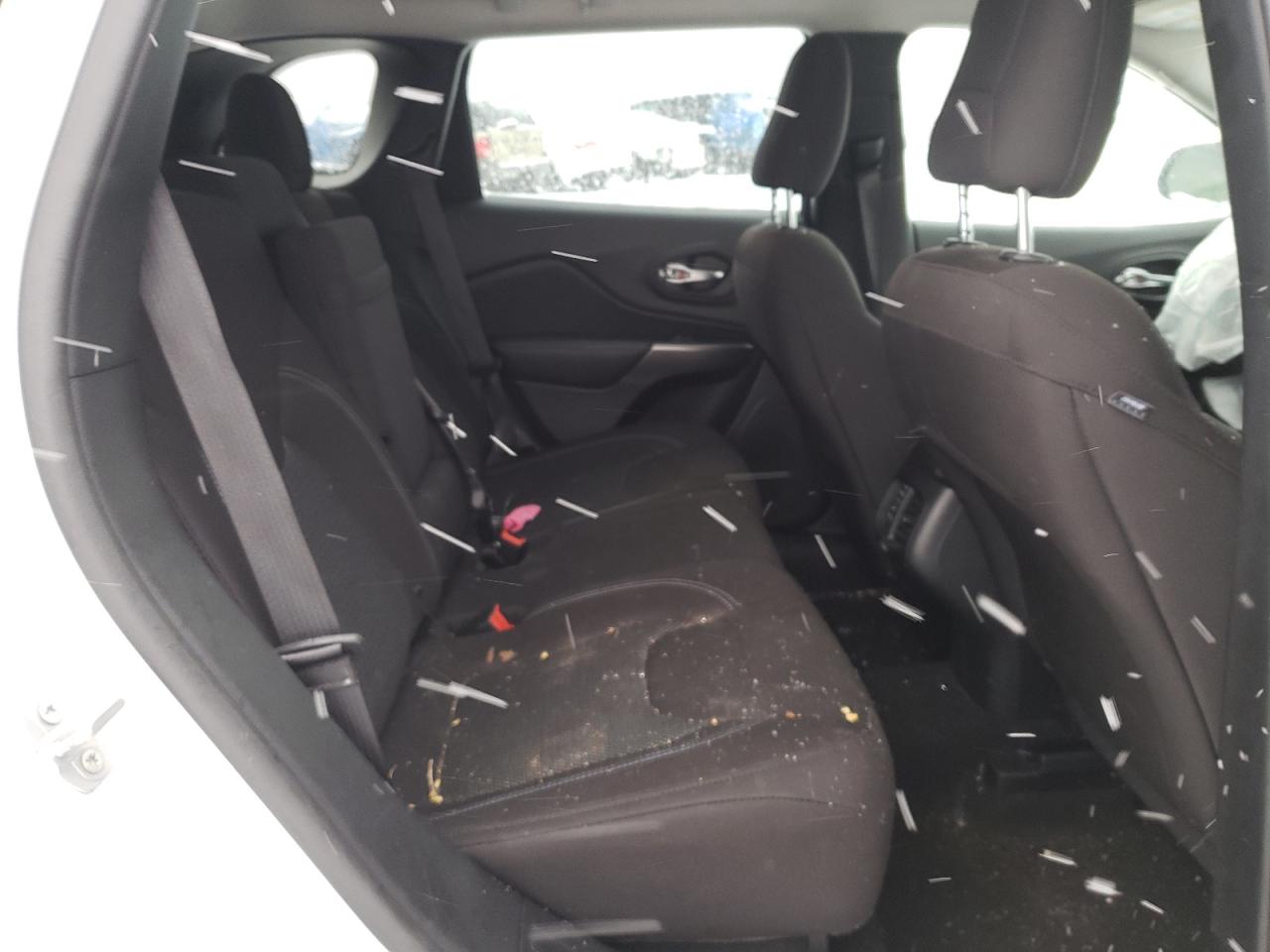 Photo 6 from auction – 2019 JEEP CHEROKEE L with VIN 1C4PJLCB2KD377466